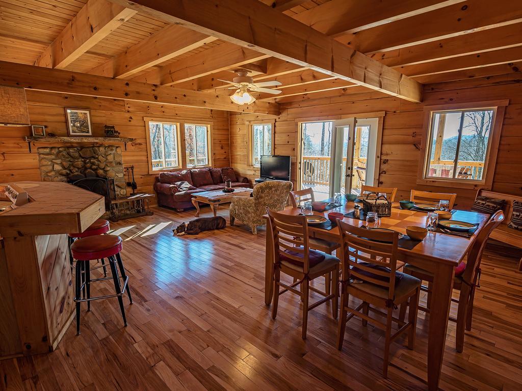 Готель Log Cabin In Smoky Mountains Сев'єрвілл Номер фото